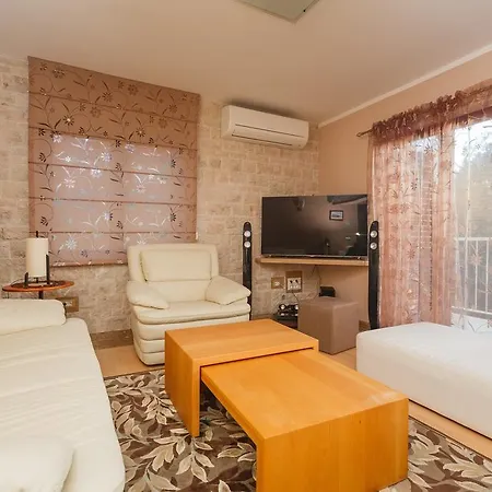 Apartment Zaninovic Split