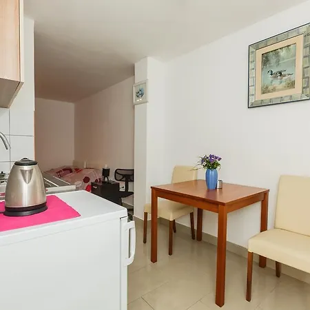 Apartment Zaninovic